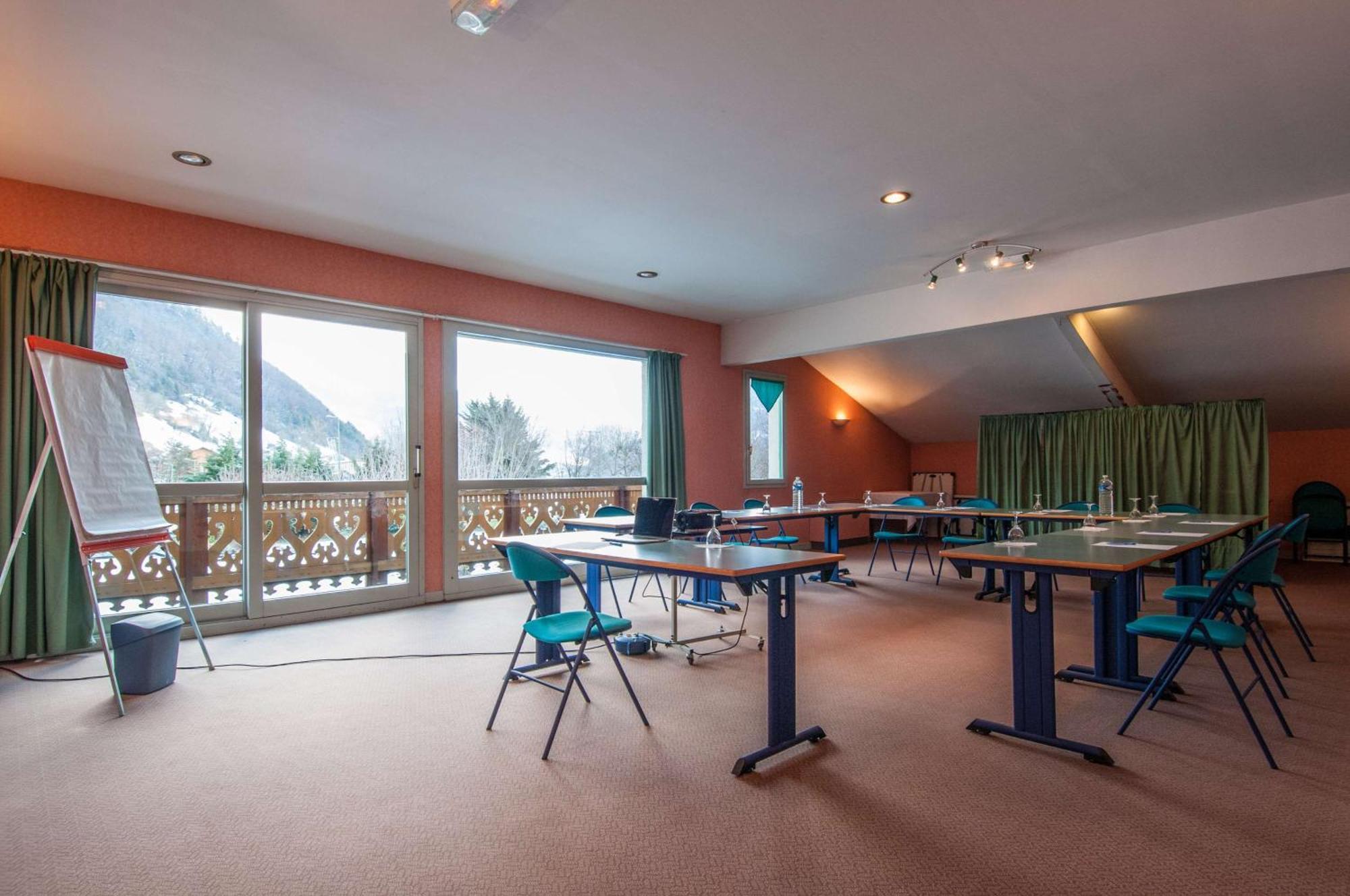 Brit Hotel Florimont Saint-Ferreol Экстерьер фото