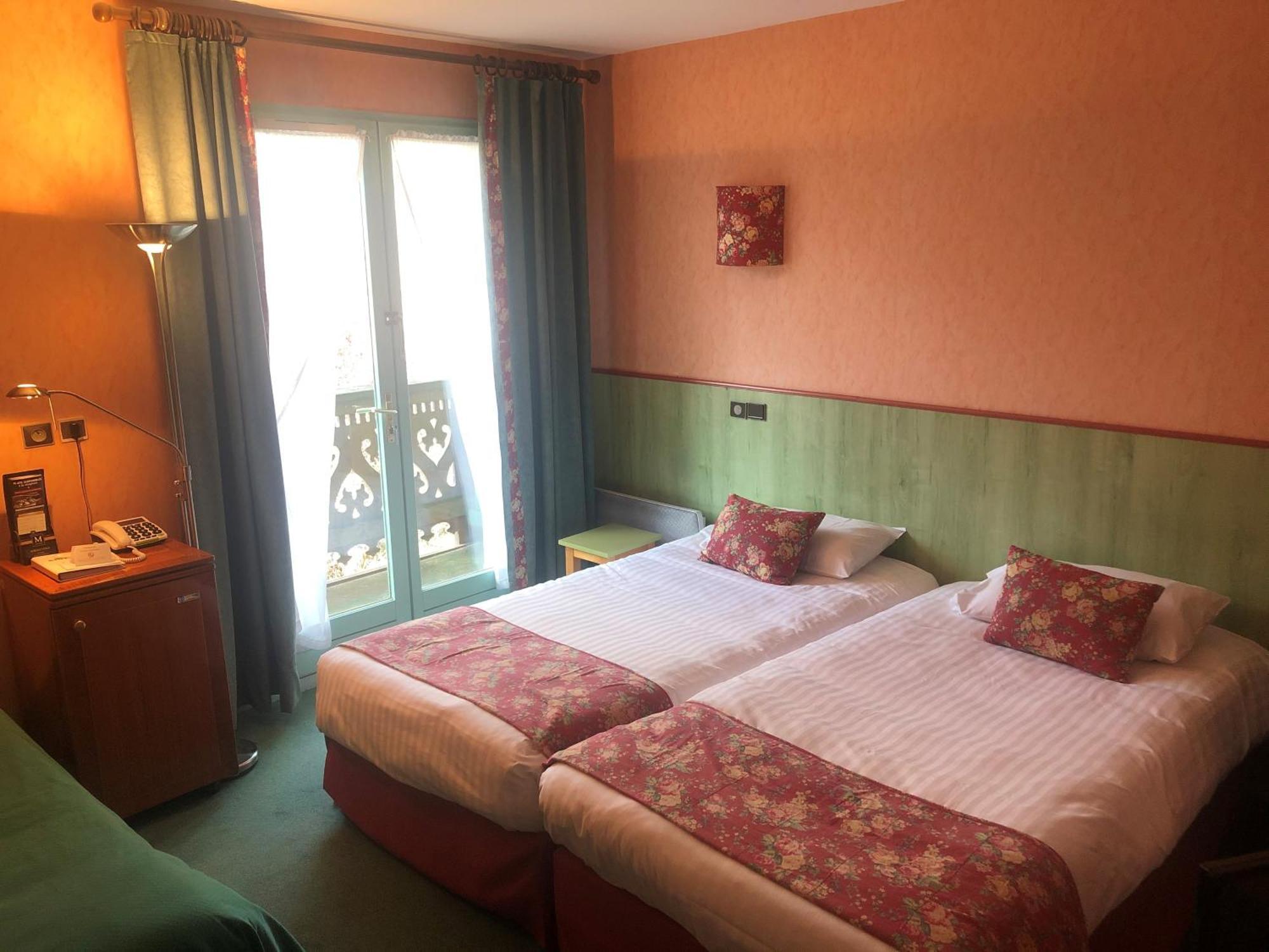 Brit Hotel Florimont Saint-Ferreol Экстерьер фото