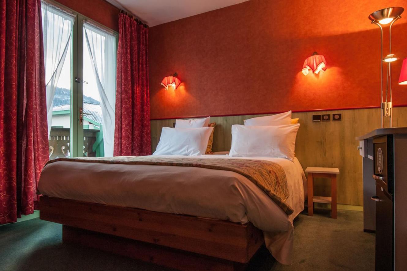 Brit Hotel Florimont Saint-Ferreol Экстерьер фото